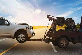 What are the advantages of hiring a professional towing company and the Gold Coast?
